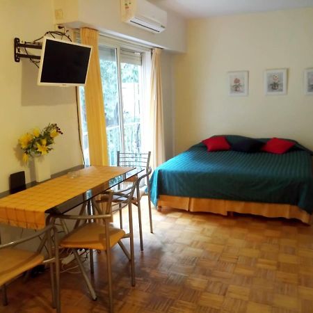 Departamento En El Centro De La Ciudad. Para 2 Personas Buenos Aires Exterior photo