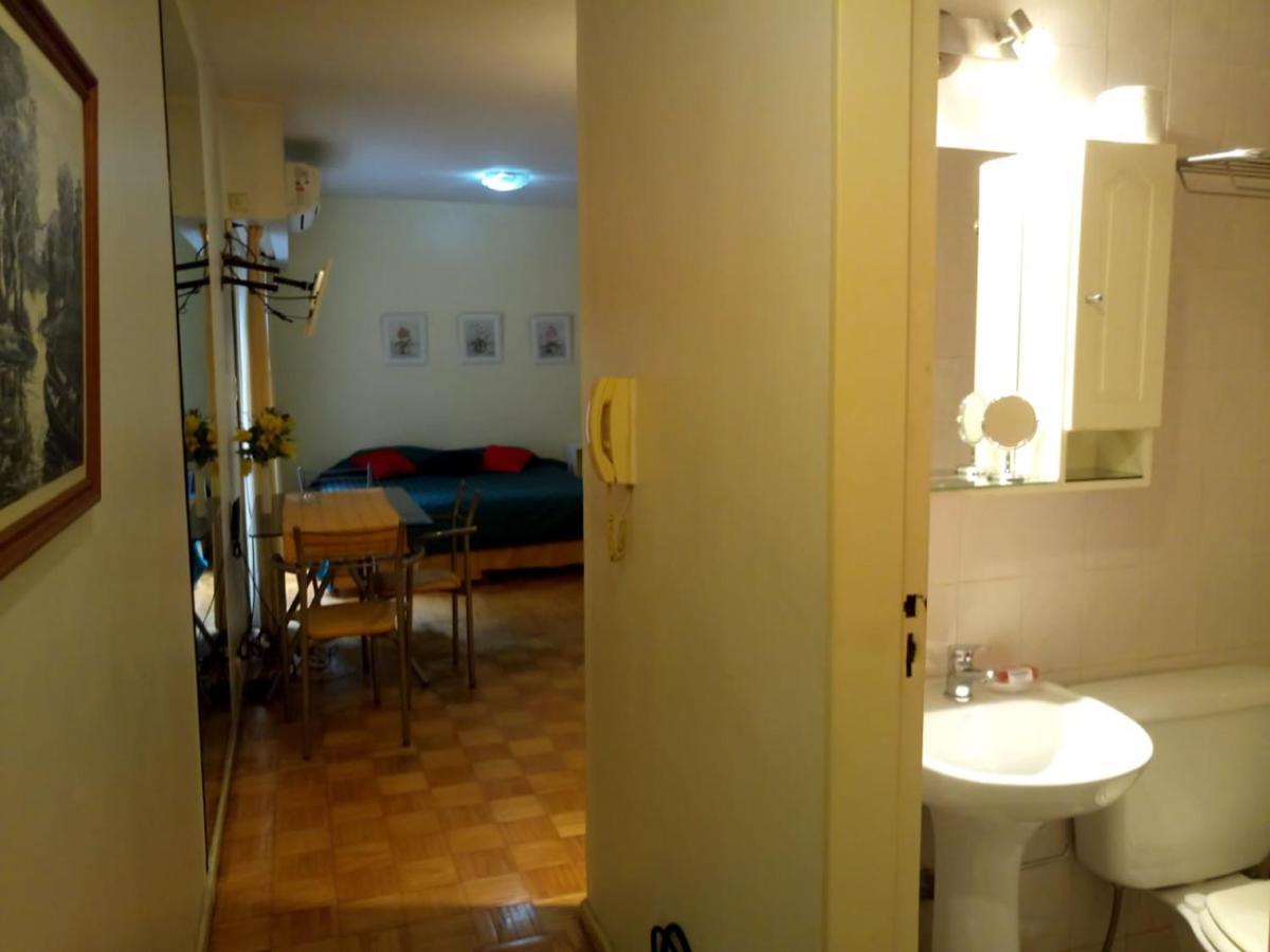 Departamento En El Centro De La Ciudad. Para 2 Personas Buenos Aires Exterior photo